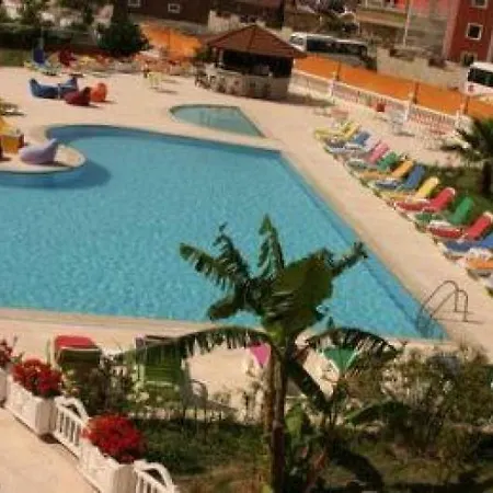 Hotel Club Golden Lady 4*